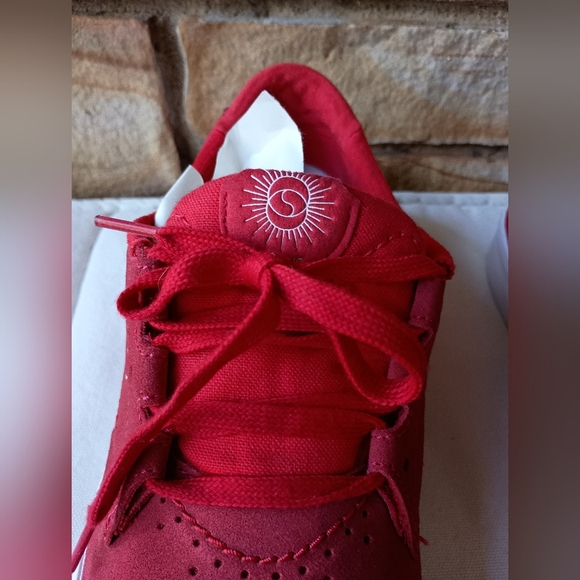 Nike Men's Red Skate Sneakers with White Soles Sb Shane O’Neill_ 11.5 - Picture 3 of 9